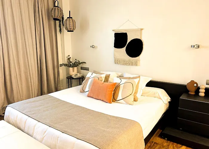 Azz Valencia Tactica Hotel