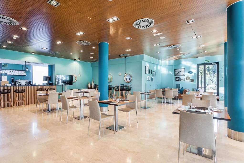Azz Valencia Tactica Hotel 4*