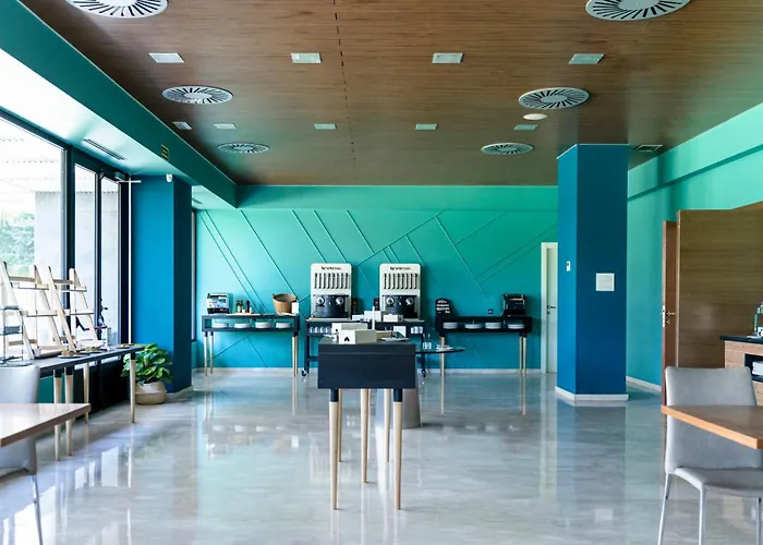 Azz Valencia Tactica Hotel